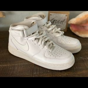 Nike Air Force 1